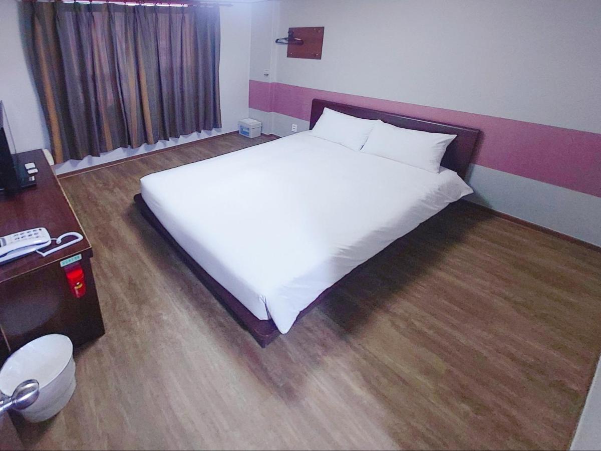 Manhattan Hotel Jeju Extérieur photo