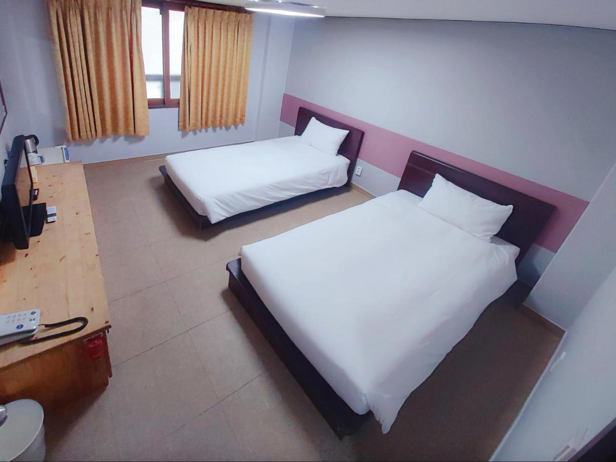 Manhattan Hotel Jeju Extérieur photo