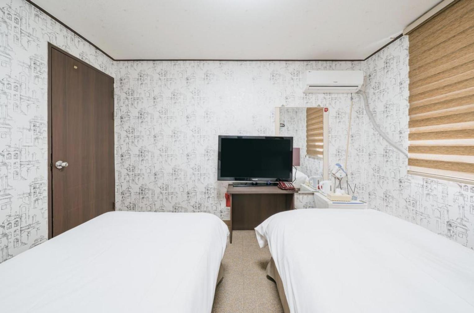 Manhattan Hotel Jeju Extérieur photo