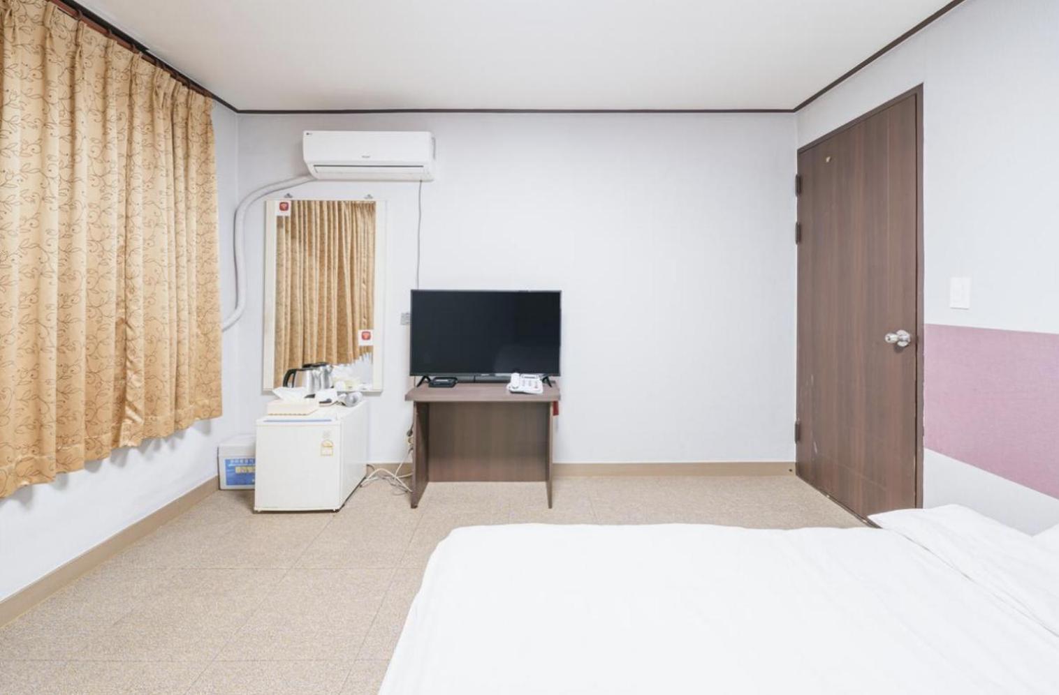 Manhattan Hotel Jeju Extérieur photo