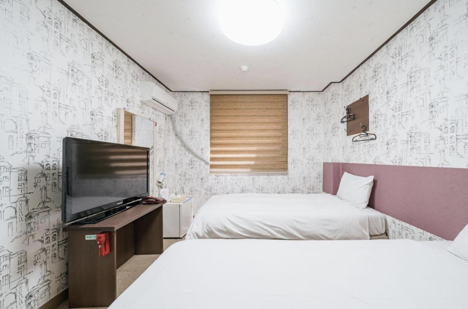 Manhattan Hotel Jeju Extérieur photo