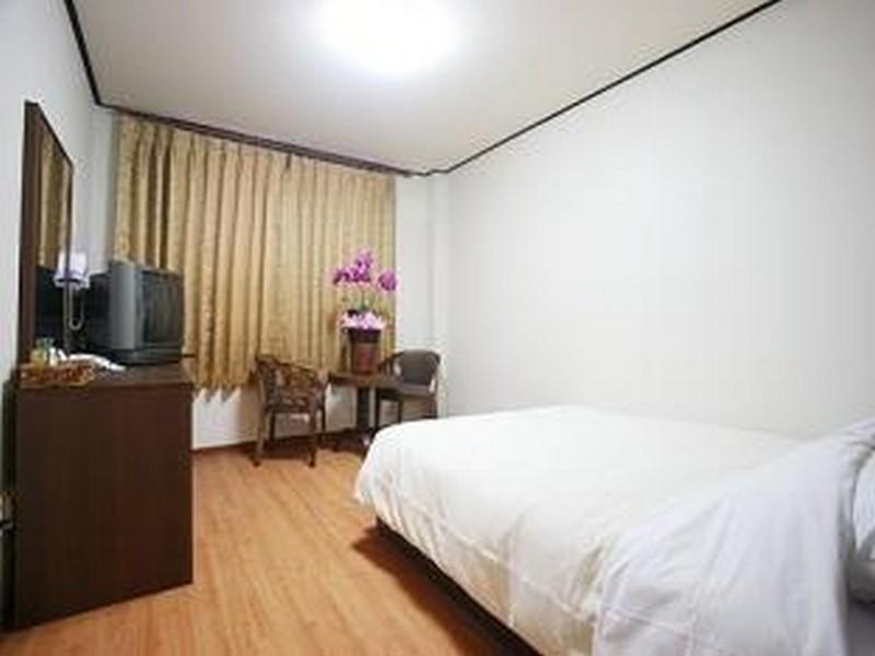 Manhattan Hotel Jeju Extérieur photo